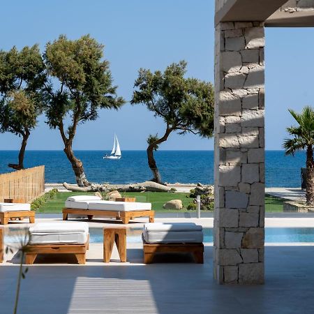Artemis Seafront Villa, An Evanescence Sea Retreat, By Thinkvilla Tavronitis Exteriér fotografie