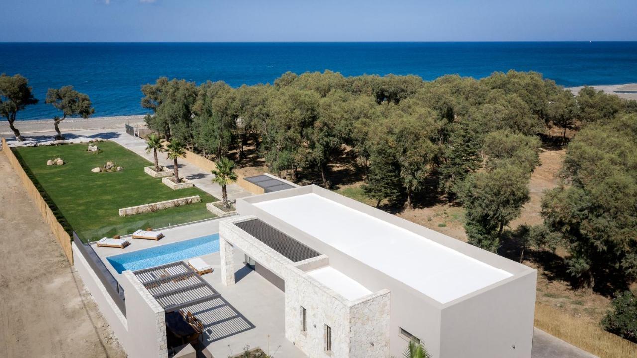 Artemis Seafront Villa, An Evanescence Sea Retreat, By Thinkvilla Tavronitis Exteriér fotografie