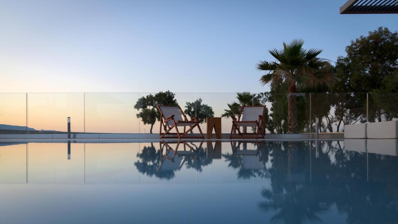 Artemis Seafront Villa, An Evanescence Sea Retreat, By Thinkvilla Tavronitis Exteriér fotografie