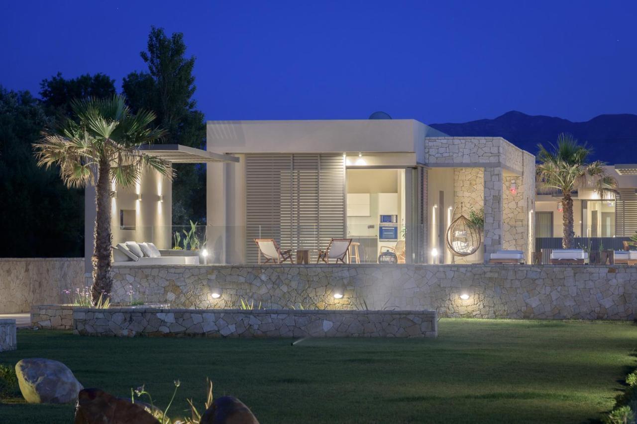 Artemis Seafront Villa, An Evanescence Sea Retreat, By Thinkvilla Tavronitis Exteriér fotografie